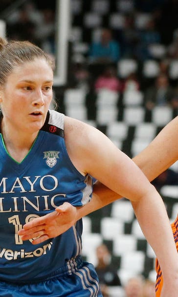 Whalen, Moore lead Lynx past Mercury in semifinals opener